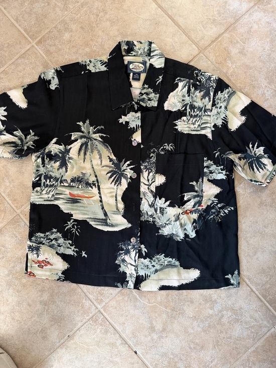Tommy Bahama Tops - MWOT Tommy Bahama 100% Silk Black Tropical Palm Print Camp Shirt